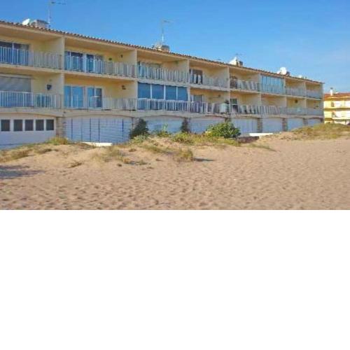 Apartment - 2 Bedrooms with Sea views young people group not allowed - 04793