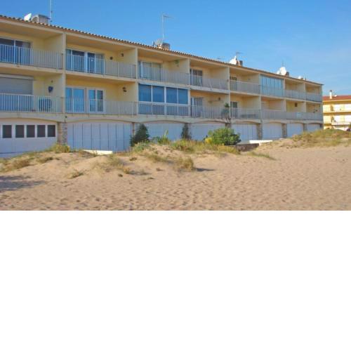 Apartment - 2 Bedrooms with Sea views young people group not allowed - 04794