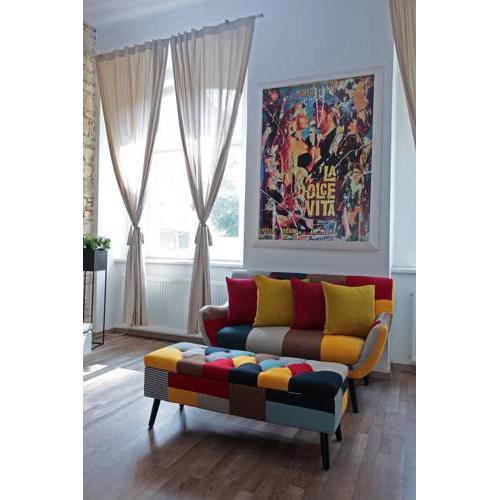Apartment - The Modern Flat