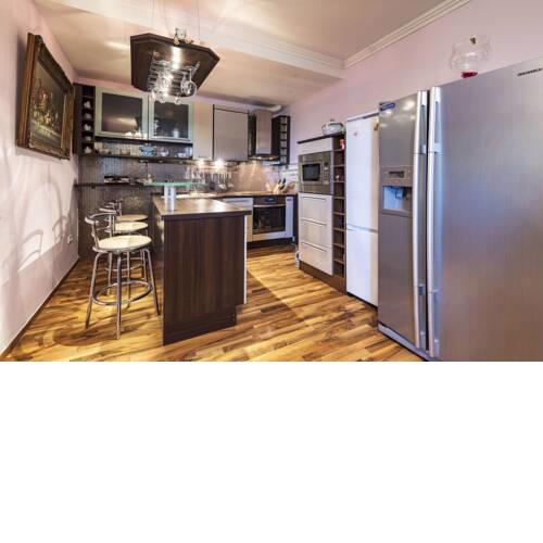 Apartment 116m ² 15mins to the Prague center