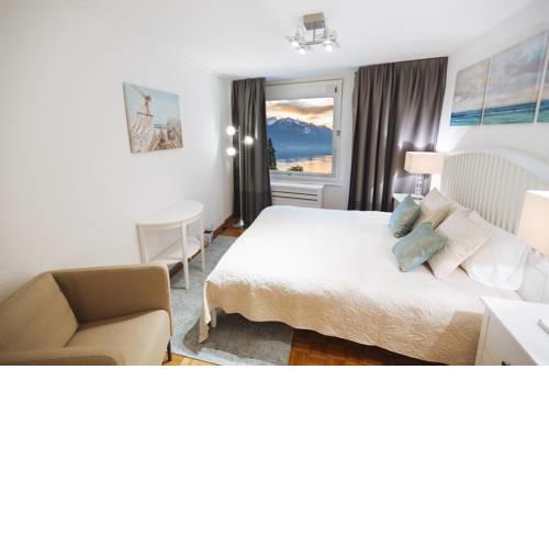 ☆ Apartment 2 bedroom, city centre, Montreux view ☆