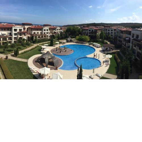 Apartment 2BR, тристаен in complex Green Life