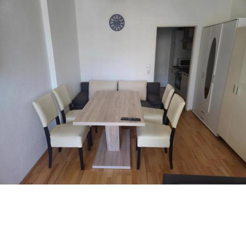 Apartment 302