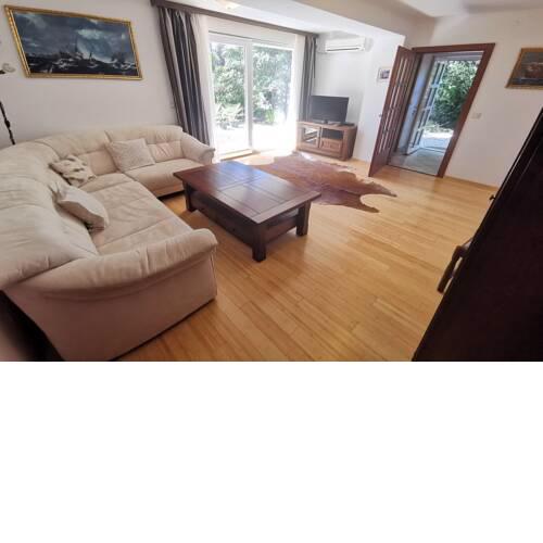 Apartment 4 Biba 22 pax