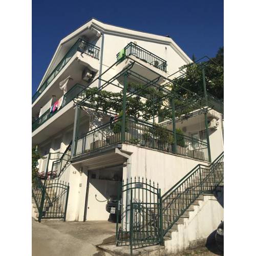 Apartment 43