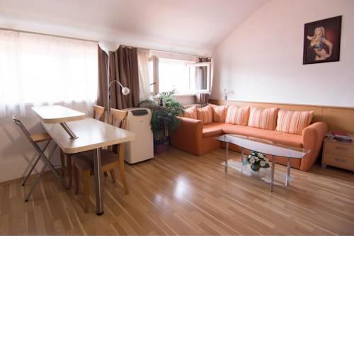 Apartment Abricos