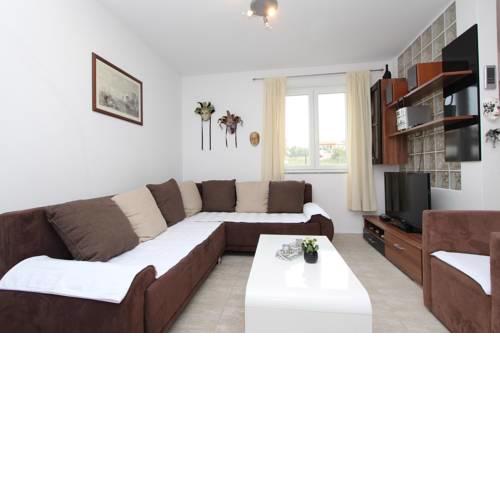 Apartment Adi