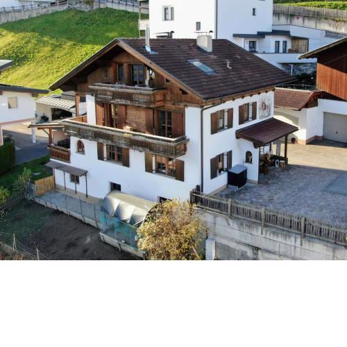 Apartment Alberts Huamat by Interhome
