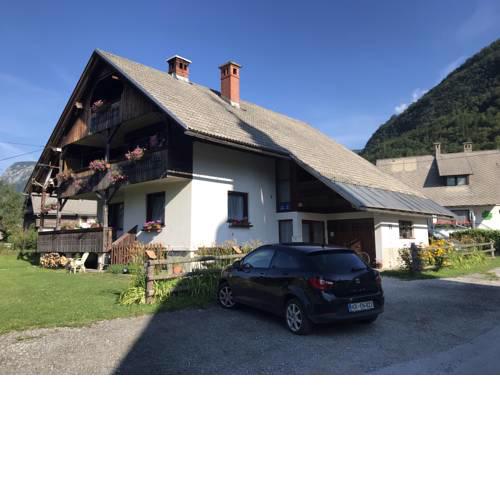 Apartment and room Mateja Kovačič