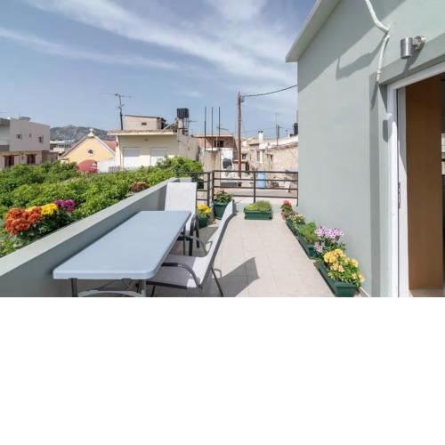 Apartment at the center of Skalani