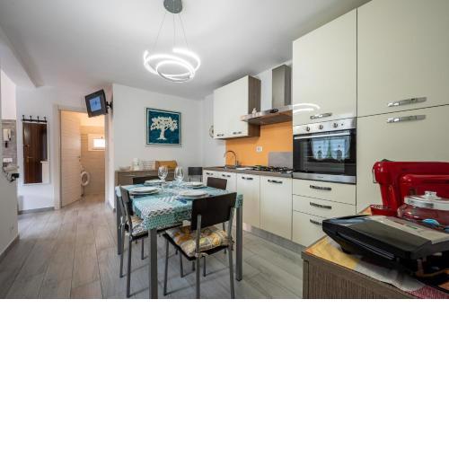 Apartment at two steps from the lakeside Gravedona - Larihome A29