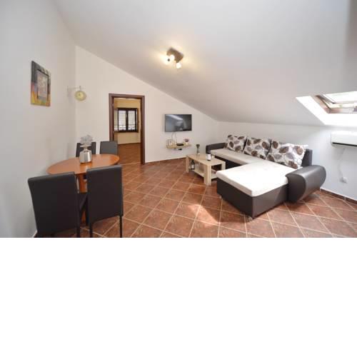 Apartment Atina