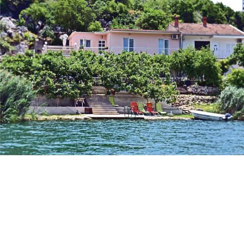 Apartment Bacinska jezera with lake View IX