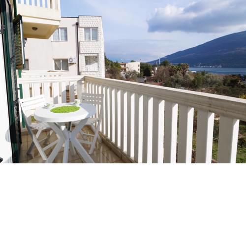Apartment Begonia of Kumbor