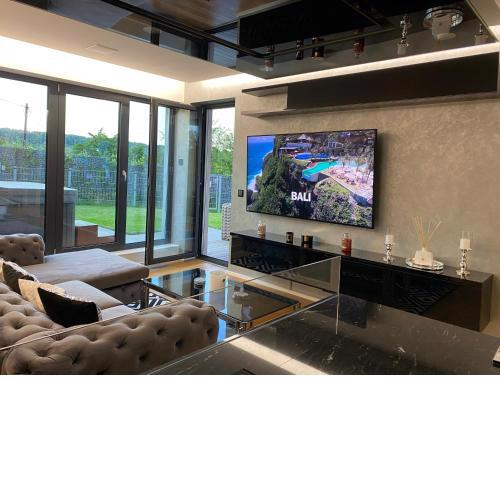 Apartment Beverly Hills