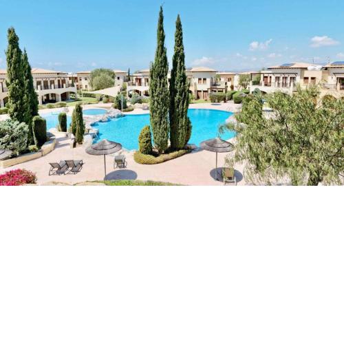 Apartment BL02 - ground floor, south-facing garden, Aphrodite Hills Resort