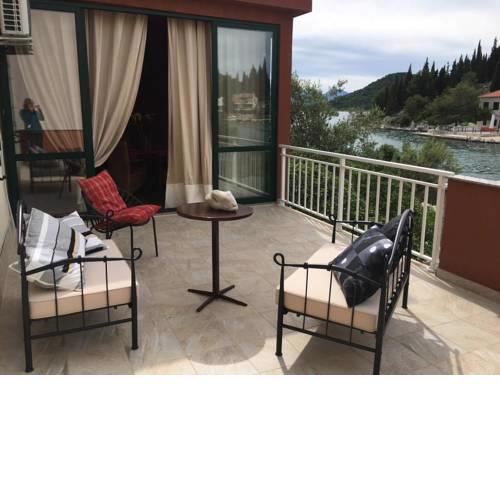 Apartment Blace 16068d