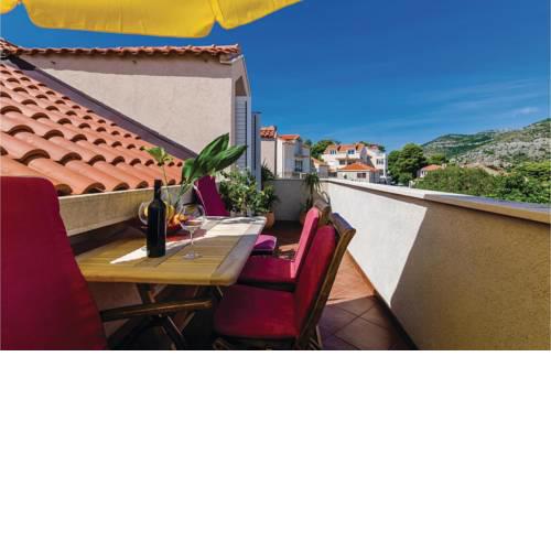 Apartment Bokeljska I