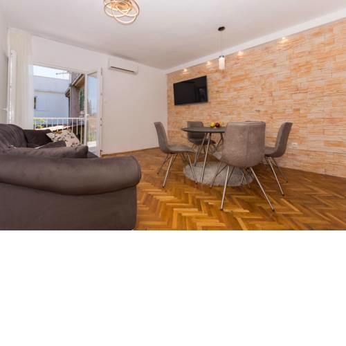 Apartment Buble