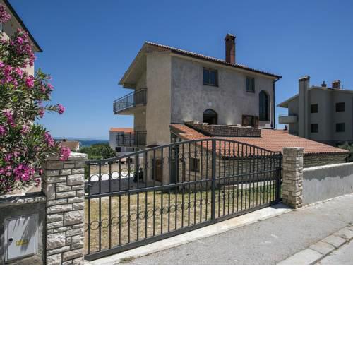Apartment BURLI