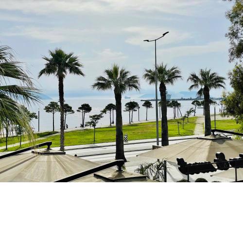 Apartment by the sea