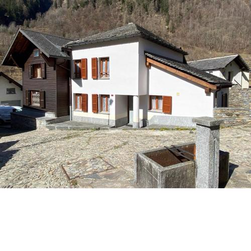Apartment Casa della Posta-2 by Interhome
