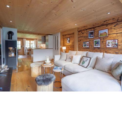 Apartment Chalet Bijou- 1 OG by Interhome