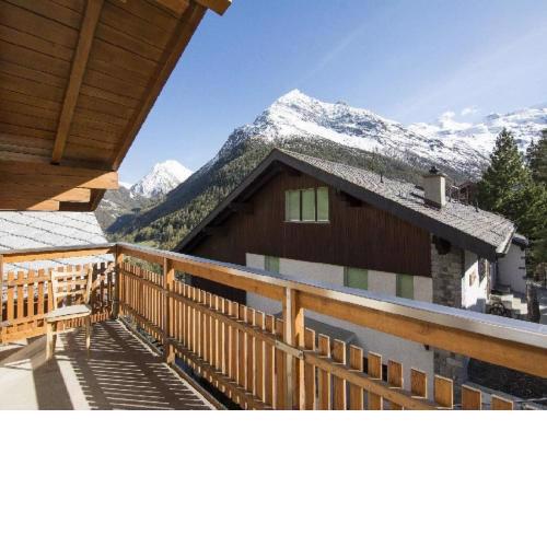 Apartment Chalet Saasia by Interhome