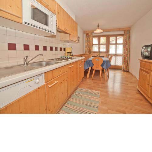 Apartment Chasa Per La Punt-5 by Interhome