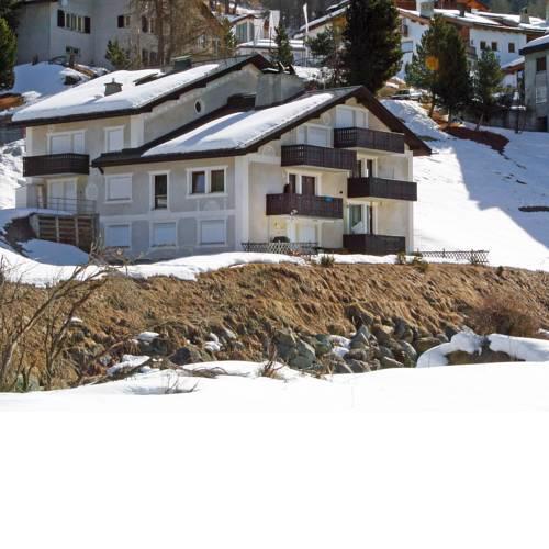 Apartment Chesa Misaun