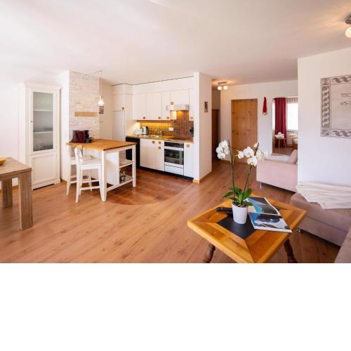 Apartment Chesa Piz Cotschen 3 by Interhome