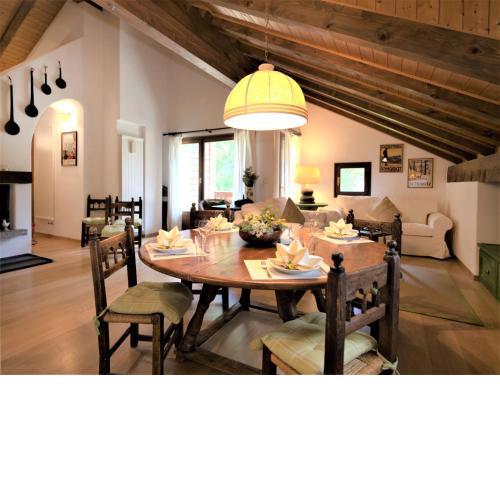 Apartment Chesa Seglias 6 by Interhome