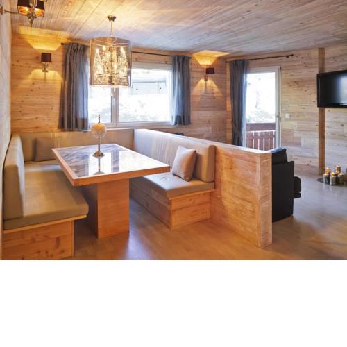 Apartment Chesa Sur Val 21
