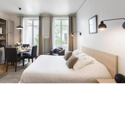 Apartment close to the Eiffel Tower