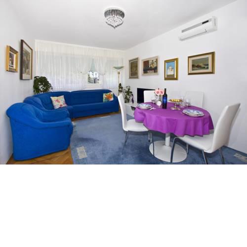 Apartment Depolo