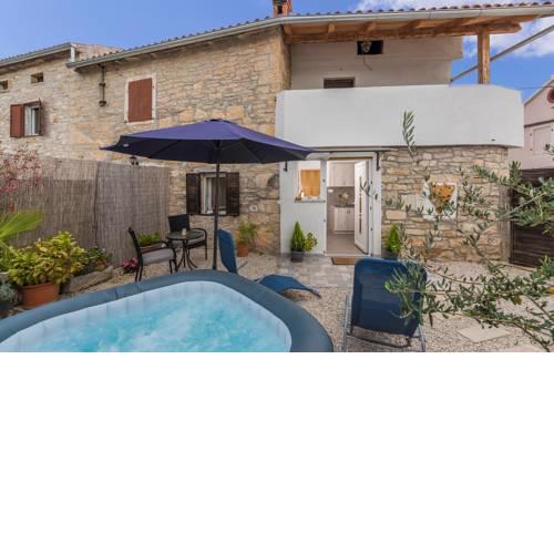 Apartment Dida Sime with Whirlpool