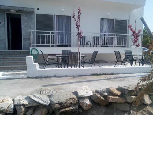 Apartment Dimitra Nea Karvali