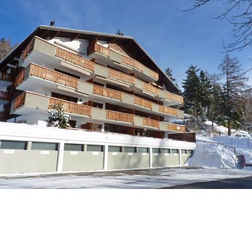 Apartment Domino B 48