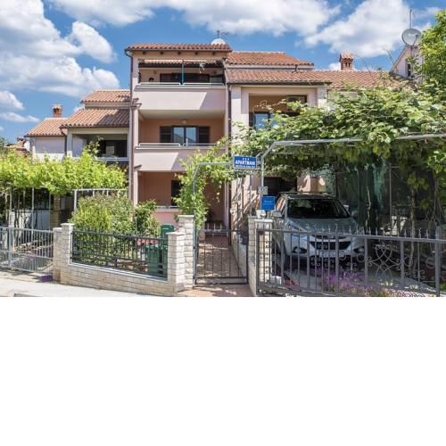 Apartment Eni 852