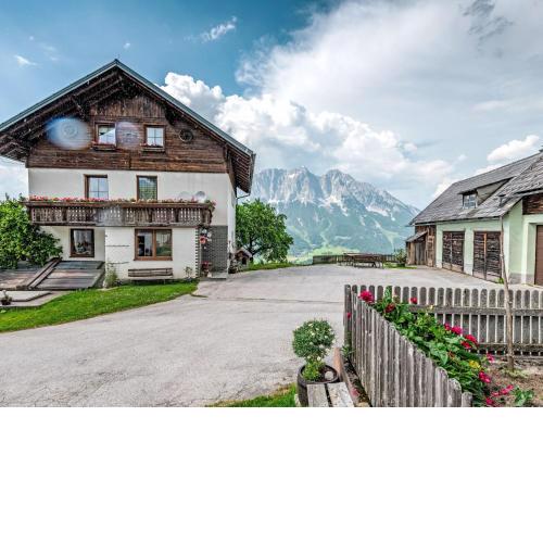 Apartment Ferienwohnung Grimmingblick by Interhome