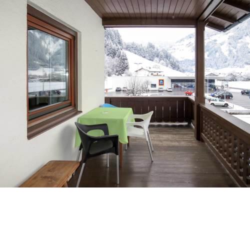 Apartment Ferienwohnung (ZAZ100)
