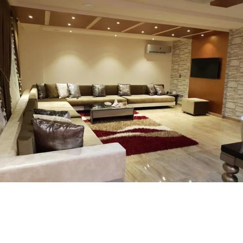 Apartment for rent in Mohandeseen for families only