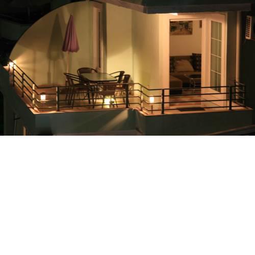 Apartment Green