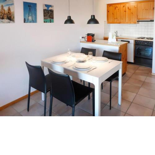Apartment Hauts De Nendaz B K5 by Interhome