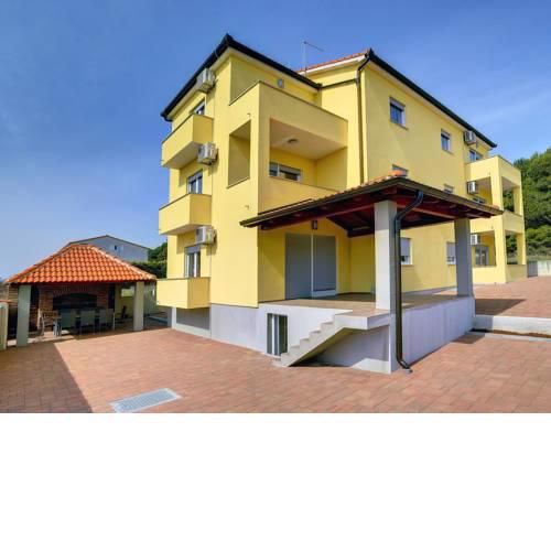 Apartment House Kralj