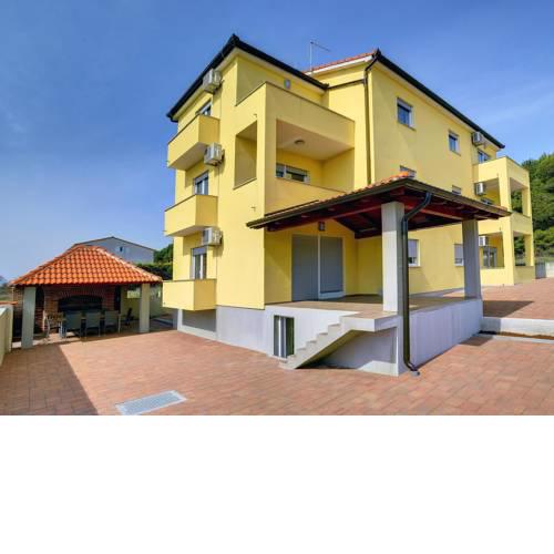 Apartment HOUSE KRALJ