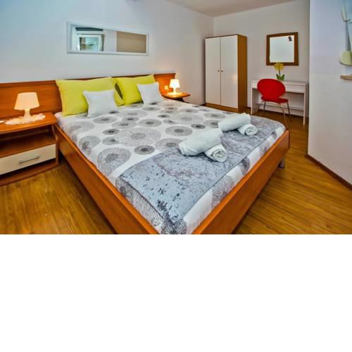 Apartment Hvar 5706b