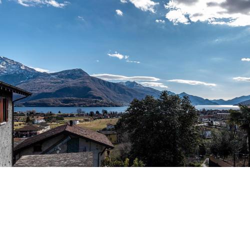 Apartment in a hamlet with lake view - Larihome