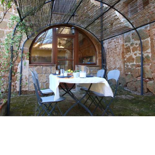 Apartment in an organic agriturismo with sheep pool quiet location