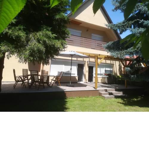 Apartment in Balatonbereny 33323
